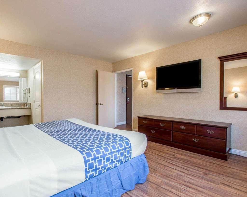Econo Lodge Moreno Valley Oda fotoğraf