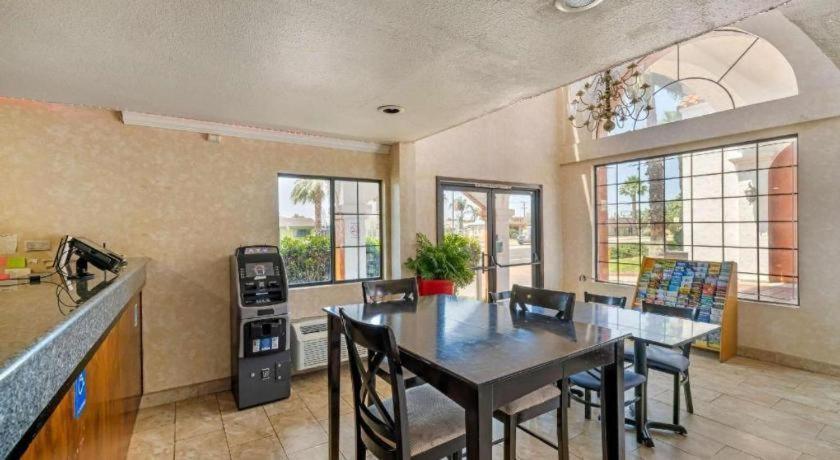 Econo Lodge Moreno Valley Dış mekan fotoğraf
